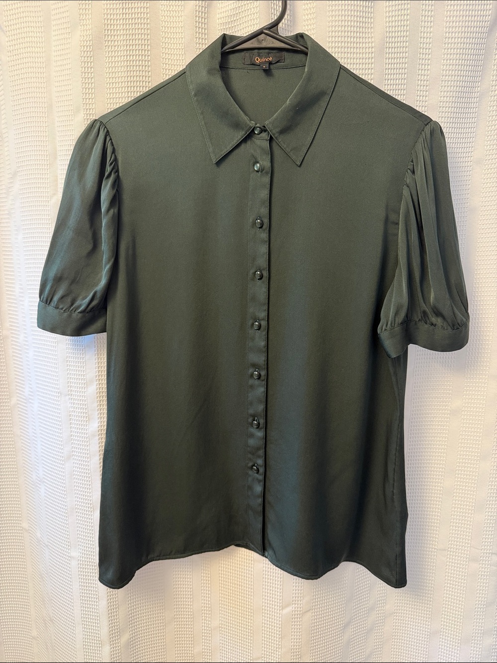 Quince Washable Stretch Silk Puff Sleeve Blouse. Forest Green. Small. - Picture 7 of 7